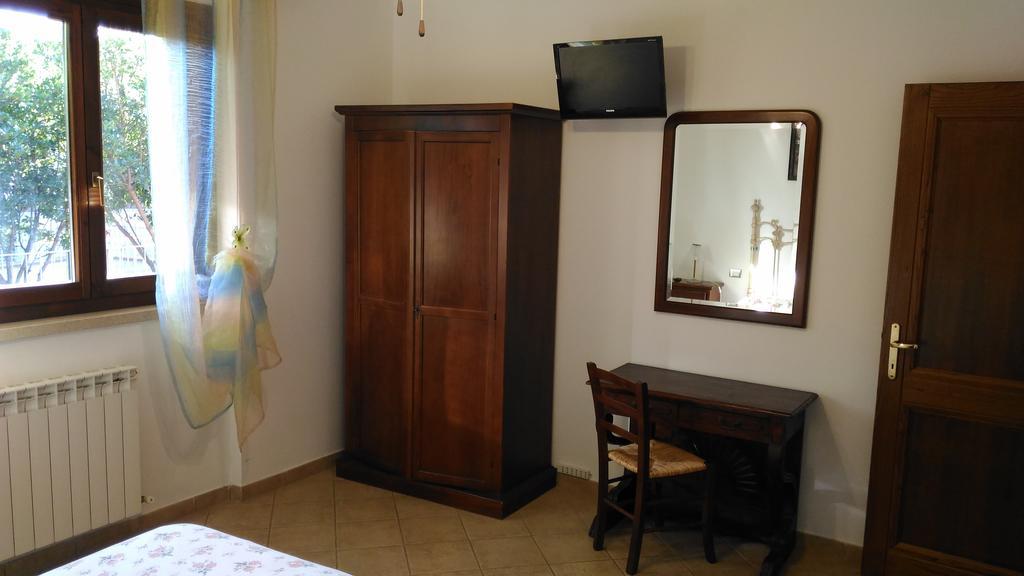 Villa San Nicola B&B Follonica Bilik gambar