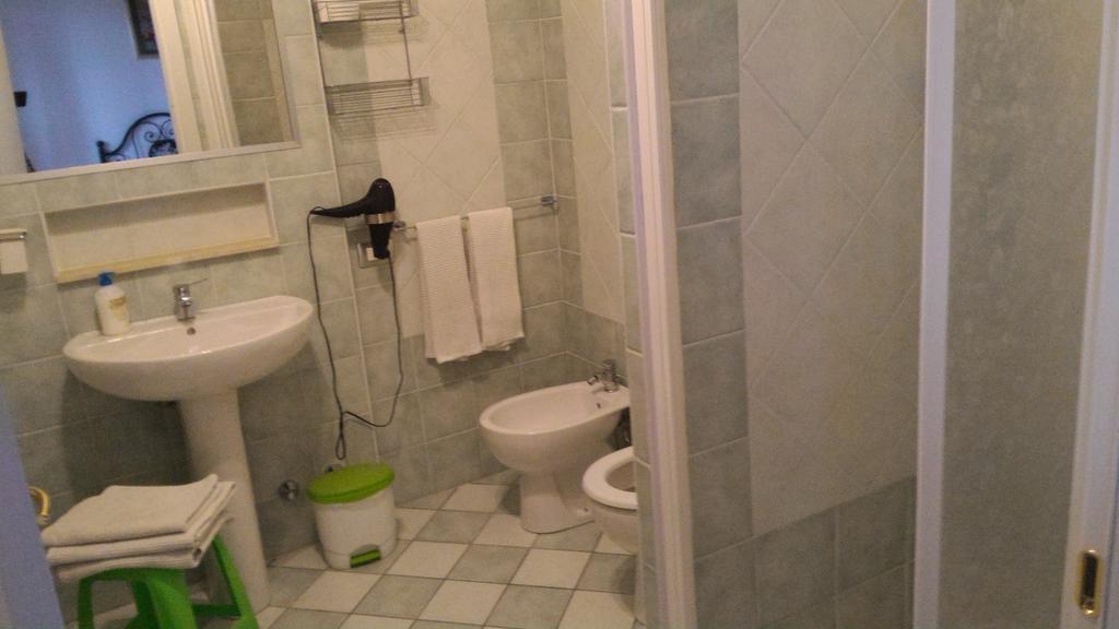 Villa San Nicola B&B Follonica Bilik gambar